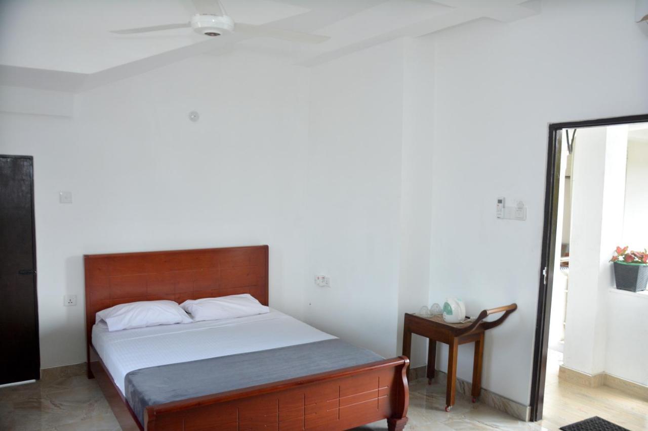 Yolanda Villa Negombo Buitenkant foto